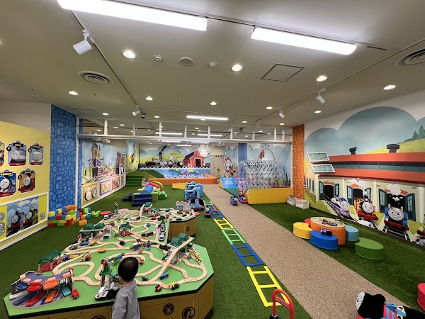 トーマスステーション池袋
