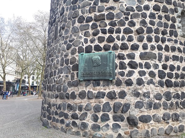 Hahnentor 2
