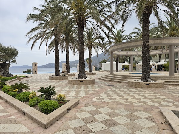 Loutraki Beach Park 2