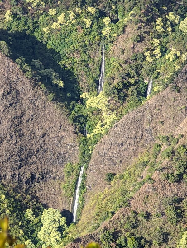 Kalalau Lookout 2