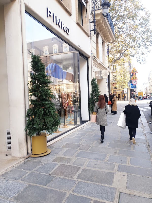 Miu Miu Paris Faubourg