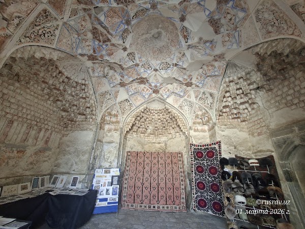 Abdulaziz Khan Madrassah 4