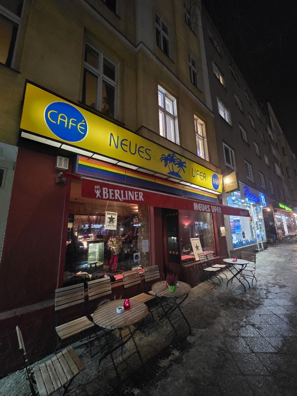 Neues Ufer Café Bar 4