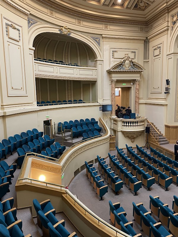 Fundatia Universitara Carol I 5