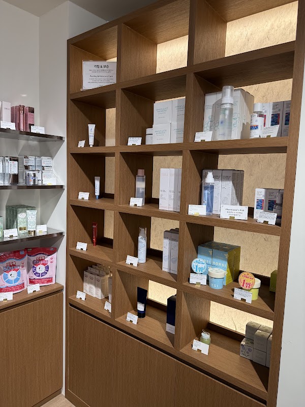 Optima Wellness Museum Pharmacy Bukchon 4