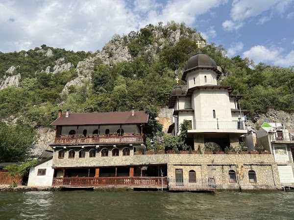 Mraconia Monastery