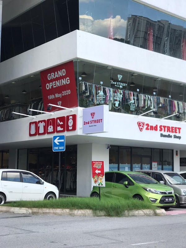 2nd Street KLTS (KL Traders Square) Bundle Shop