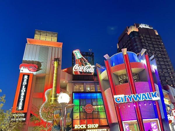 Universal Citywalk 4