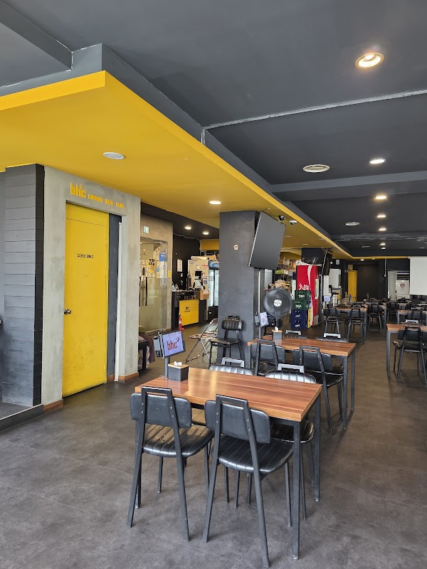 BHC Chicken Dongdaemun 3