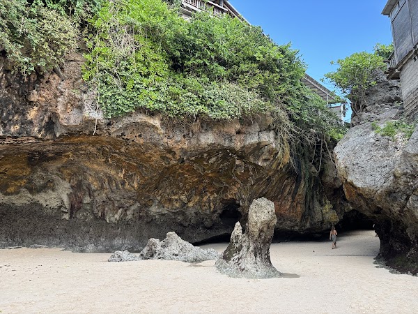 Uluwatu Beach 4