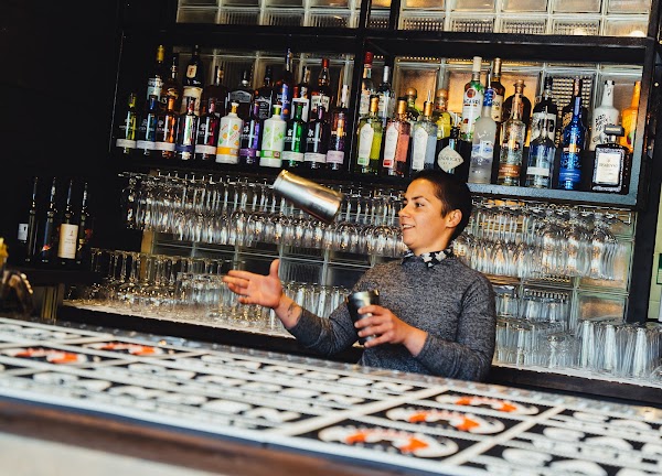 Lake View Garden Bar