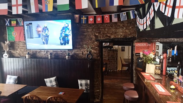 The Dante Arms - Pub 1