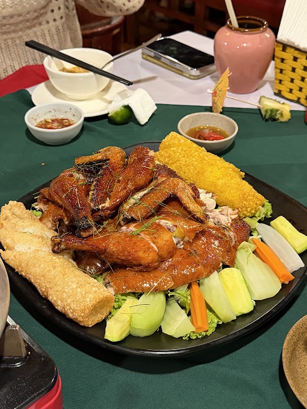 Red Dzao House - Nhà hàng Dao Đỏ 2