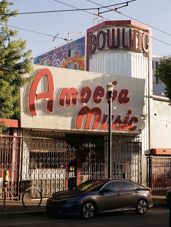 Amoeba Music