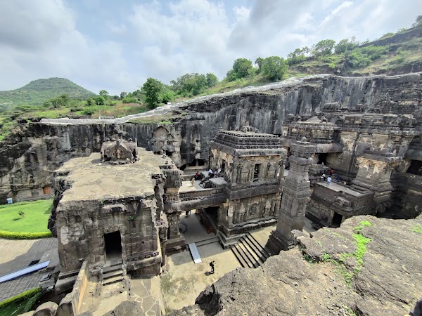 Rashtrakuta Era Shree Kailas Mandir (Verul) 5