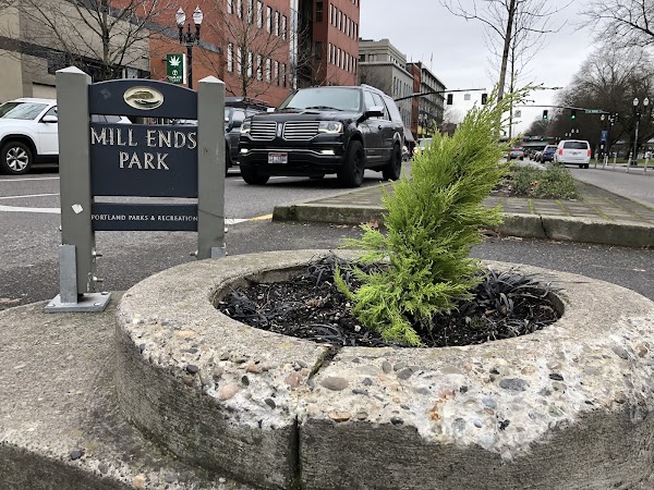 Mill Ends Park