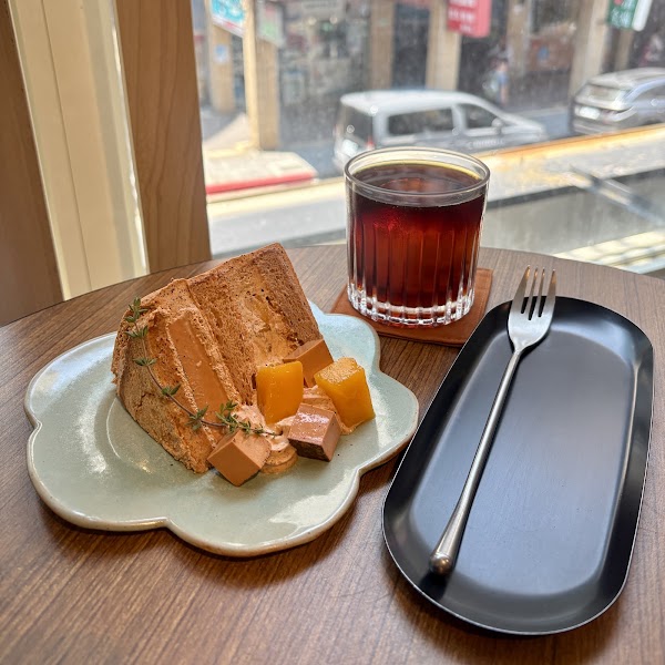 Alive Cafe 3