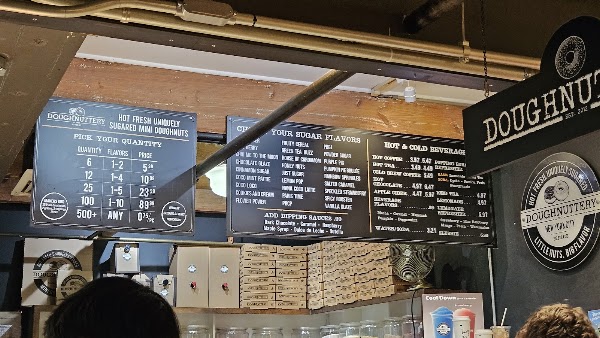 Doughnuttery 4
