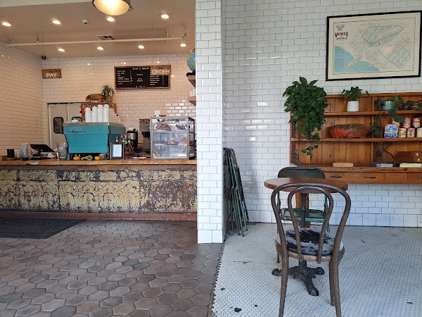 Menotti's Coffee Stop 3