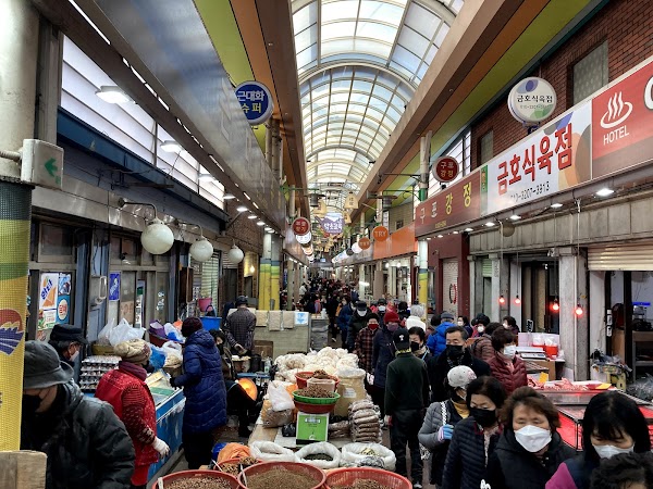 Gupo Market 4