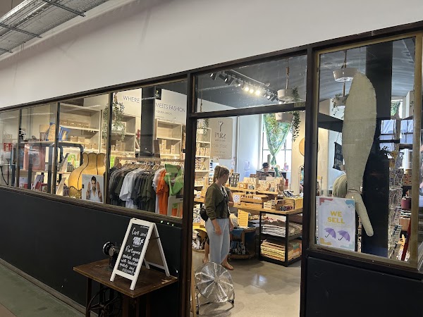 RutZ Cork & Gifts LX Factory Store