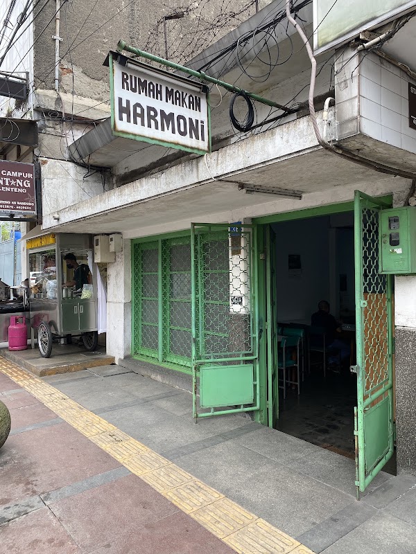 Rumah Makan Harmoni