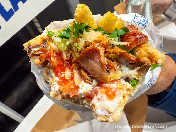 Souvlaki Street Mykonos 5