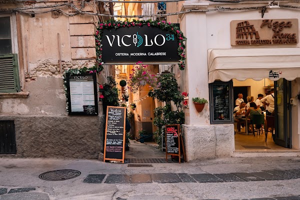 VICOLO 34 Osteria Moderna Calabrese ~ Ristorante ~cucina tipica calabrese ~ pesce ~ Colazione Internazionale ~All you can eat 1