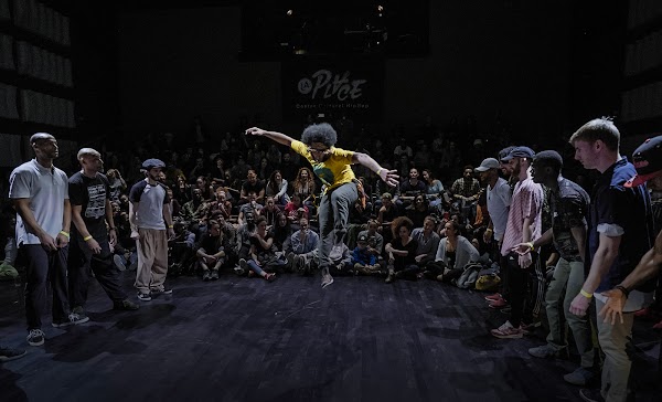 Hip Hop Square Center