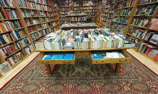 Charlie Byrne's Bookshop 5
