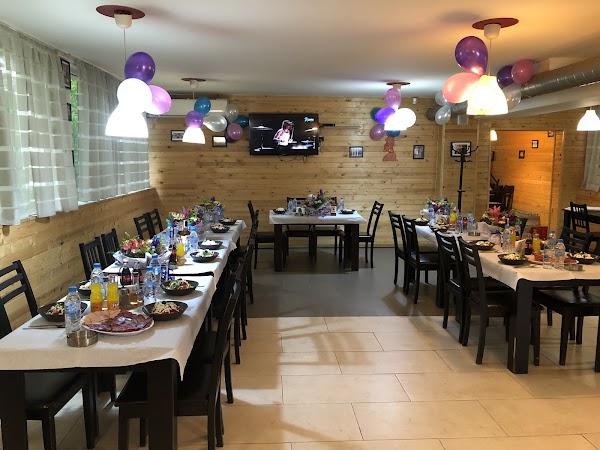 Ресторант за бързо хранене ул. Кумата 68 4