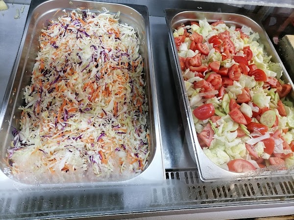 Ресторант за бързо хранене ул. Кумата 68 3