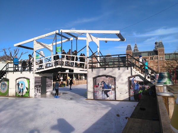 Museumplein 4