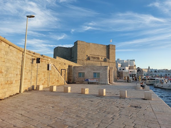 Castello Carlo V 4