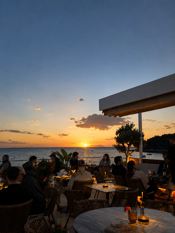 UMI Rooftop Sushi Restaurant 4