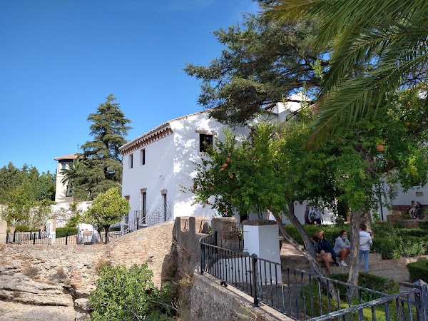 Mondragon Palace 2