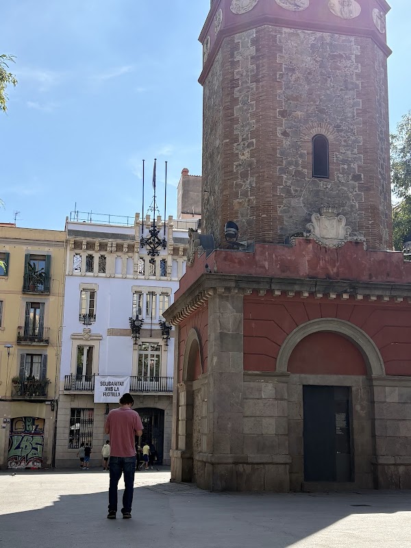 Plaça de la Vila de Gràcia 3