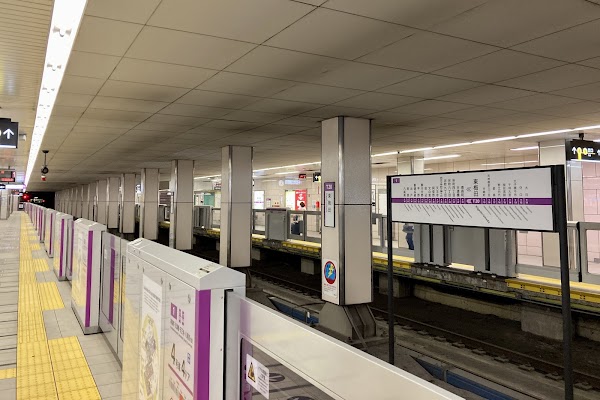 Higashi-Umeda Station 4