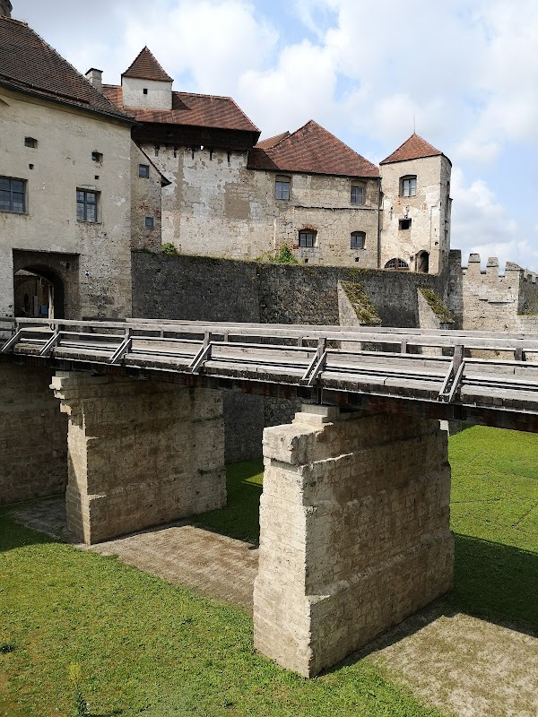 Burg