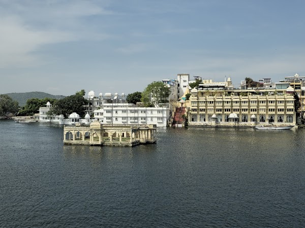 Lake Pichola 5