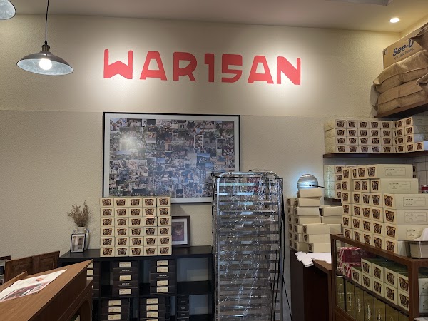 WARISAN Kue Oleh Oleh 3