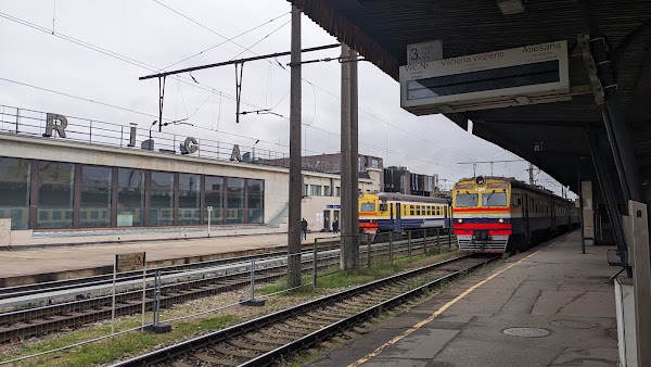 Riga Train Station 5