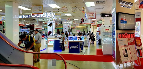 Trung Tâm Mua Sắm Điện Máy Nguyễn Kim Quận 1 3