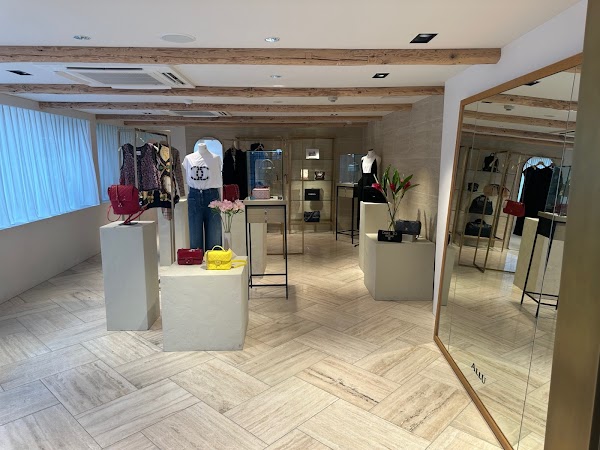 ALLU omotesando store 1