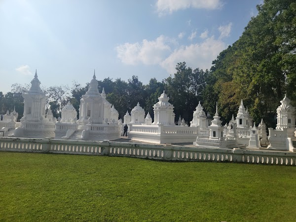 Wat Suan Dok 5