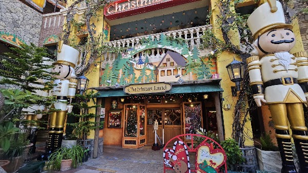 Christmas Land 1