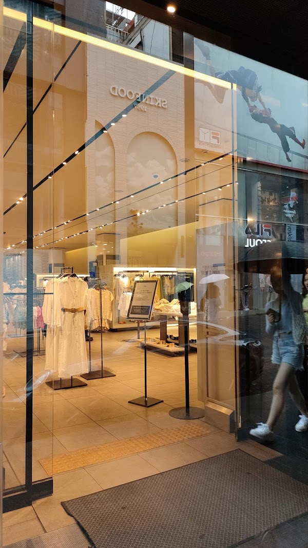 Myeongdong Underground Shopping Center 1