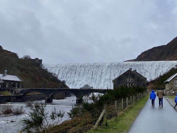 Caban Coch Dam 4