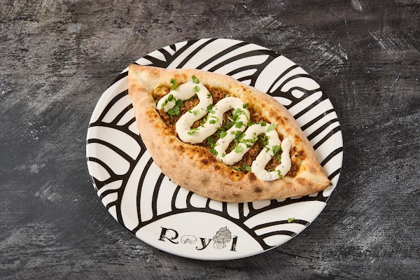 Royal Cookhouse Georgian Restaurant & Pizzeria 3