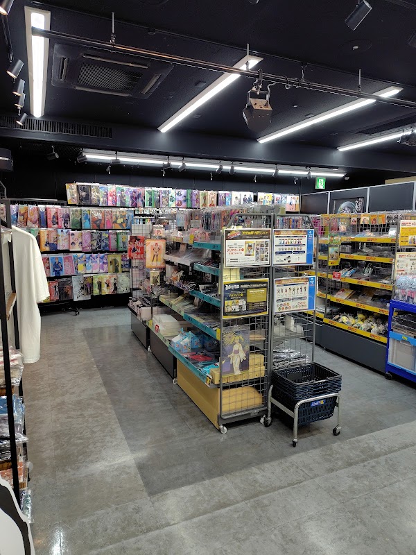 Lashinbang Osaka Nipponbashi Main Store 4